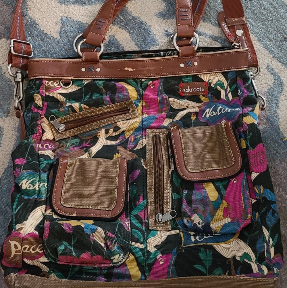 Sakroots cross body bag